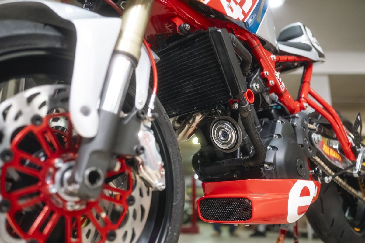 La riconoscete? E' una Royal Enfield Guerrilla 450!